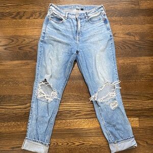 American Eagle Outfitters Light Blue Distressed Boyfriend Jeans